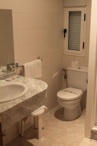 Bathroom 4, Hotel Los Perales, Zamora