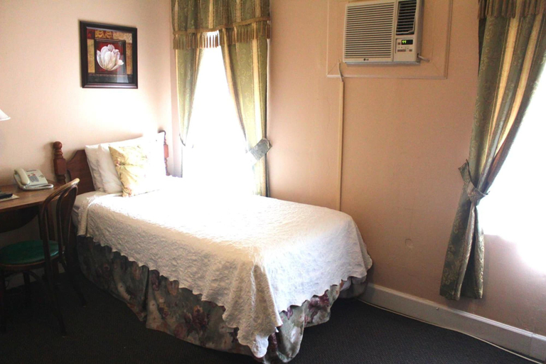 Bedroom 3, The Inn on Third, Pinellas