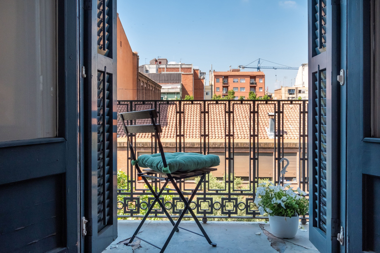 Others 3, Stunning 4BR Apart in Sagrada Familia, Barcelona