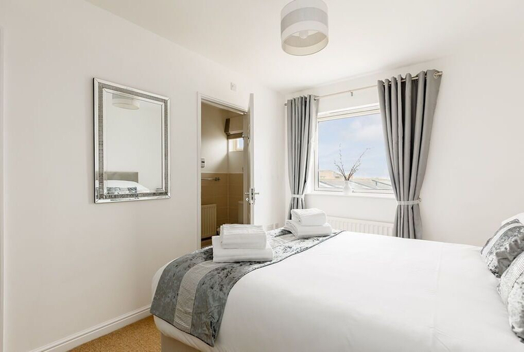 Bedroom 5, Ocean Breeze, Poole