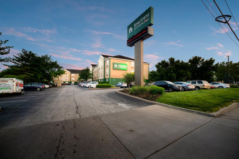 Exterior & Views 5, HomeTowne Studios by Red Roof St. Louis - Airport/ N Lindbergh, Saint Louis