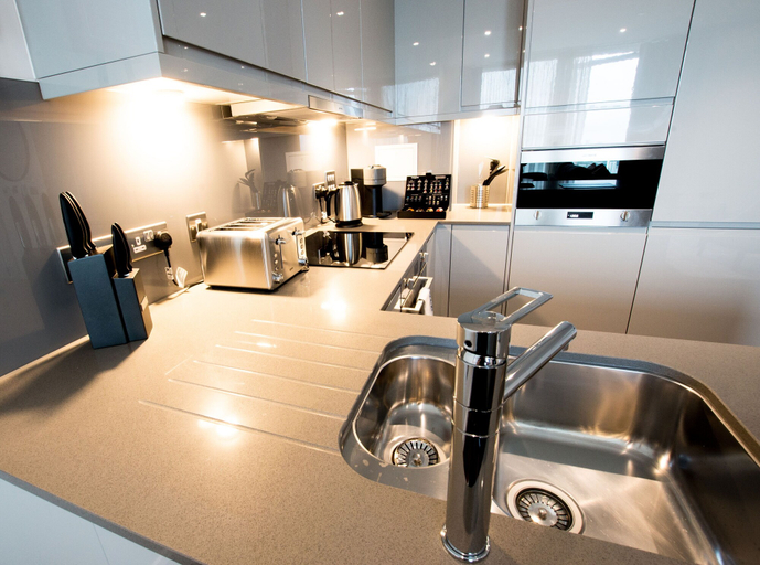 Others 5, Charles Hope Apartment Canary Wharf, London