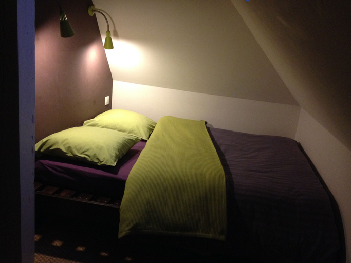 Bedroom 5, Lescalier, Bas-Rhin