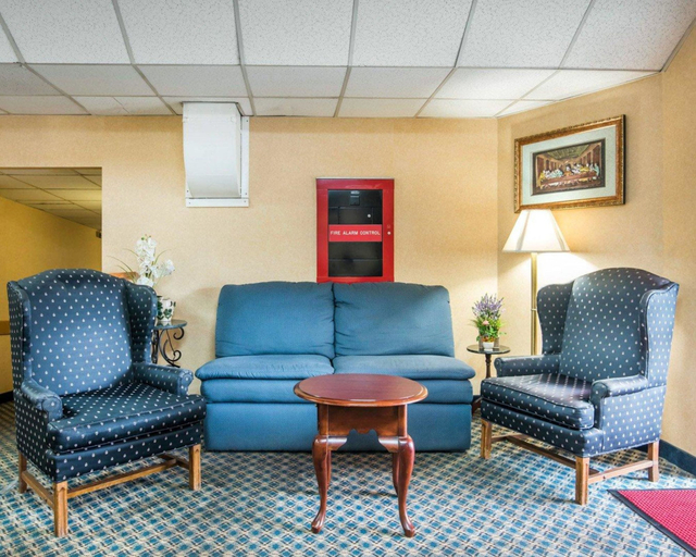 Others 5, Econo Lodge Manchester, Hillsborough