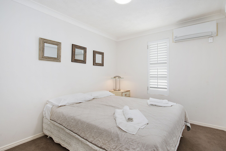 Bedroom 3, Beachfront Palm Beach Townhouse, Gold Coast