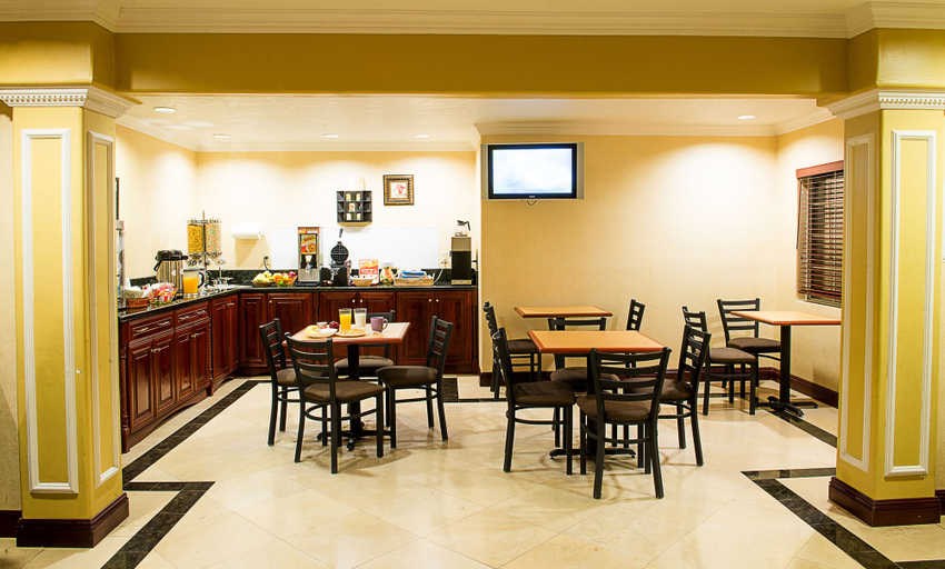 Food & Drinks 4, Econo Lodge Blythe, Riverside