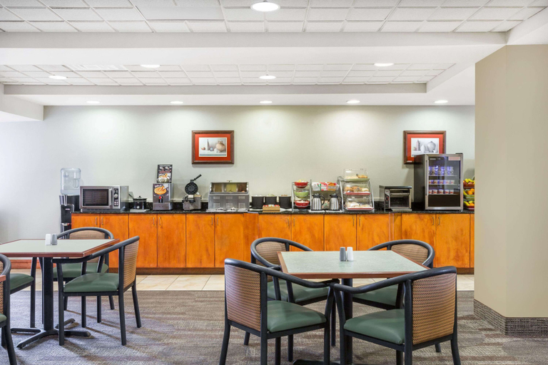 Food & Drinks 5, Wingate by Wyndham West Monroe, Ouachita