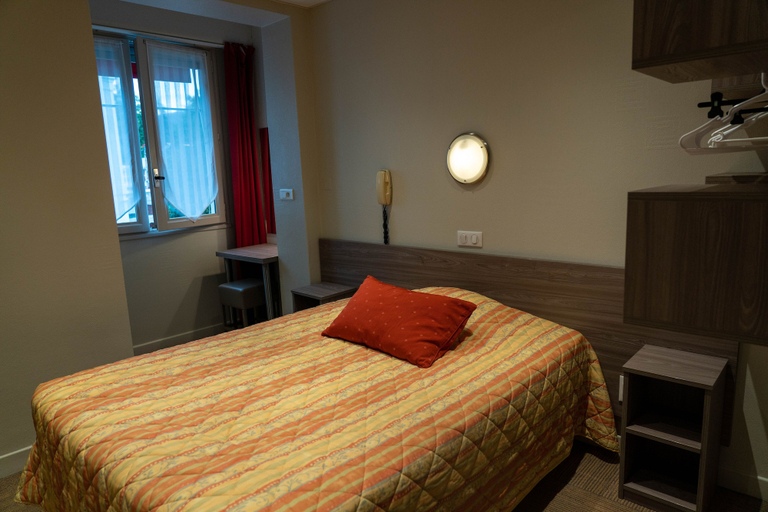 Bedroom 4, Au Primerose Hotel, Hautes-Pyrénées
