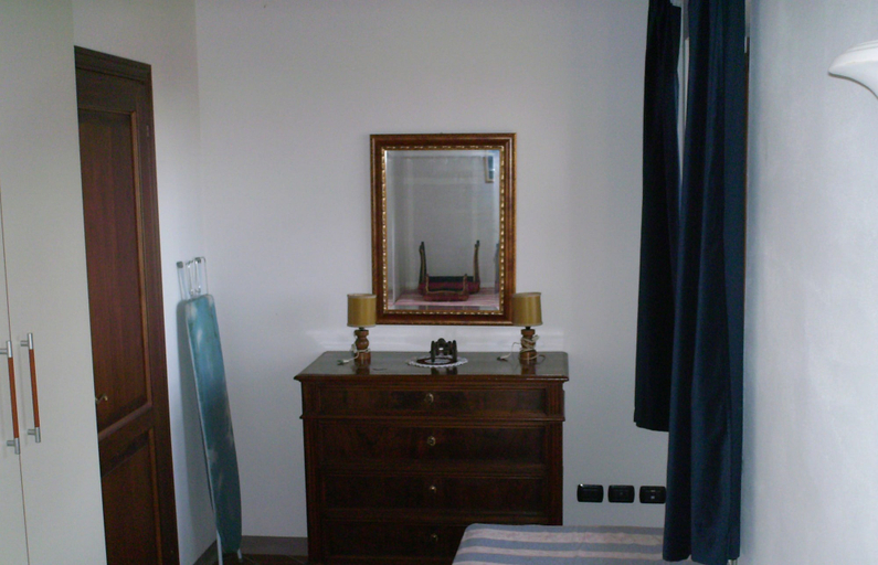 Bathroom 3, Il Cerro, Florence