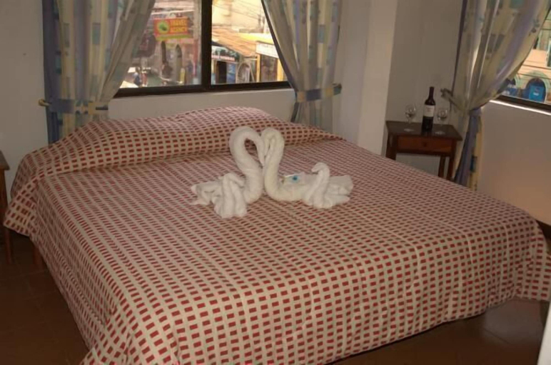Bedroom 3, Hotel Salinas, Santa Cruz