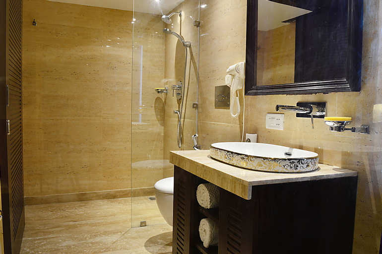 Bedroom 3, Hotel Emperor Palms at Karol Bagh, West