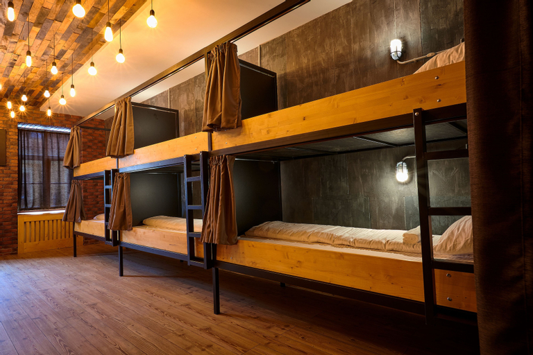 Bedroom 3, Bed Stage Hostel, Brasov