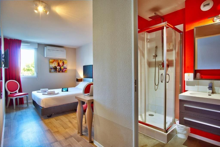 Bedroom 16