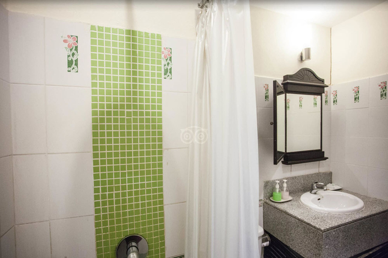 Bathroom 4, Royal Nakara Ao Nang, Mueang Krabi