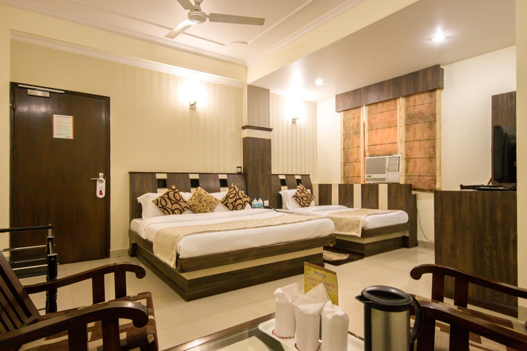 Bedroom 4, Hotel Grand Park Inn, Delhi