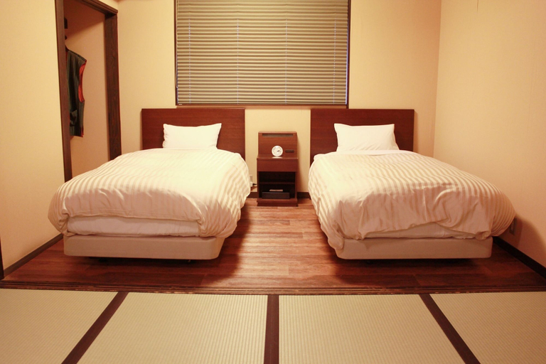 Bedroom 3, Koyado Enn, Toyooka