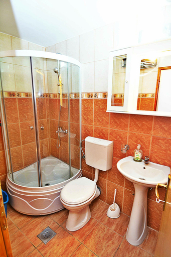 Bathroom 4, Apartments Marinovic