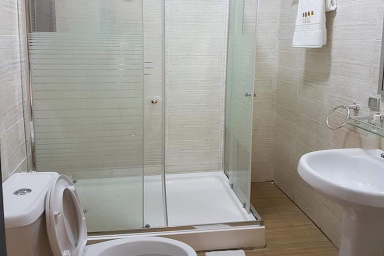 Bathroom 4, Beni Gold Hotels Apapa, Apapa