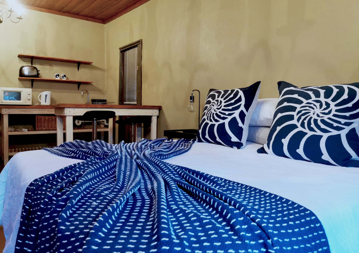 Bedroom 2, Ross Farms, Cape Winelands