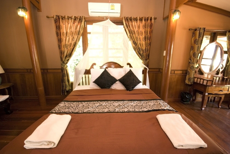 Bedroom 4, Koh Talu Island Resort, Bang Saphan Noi