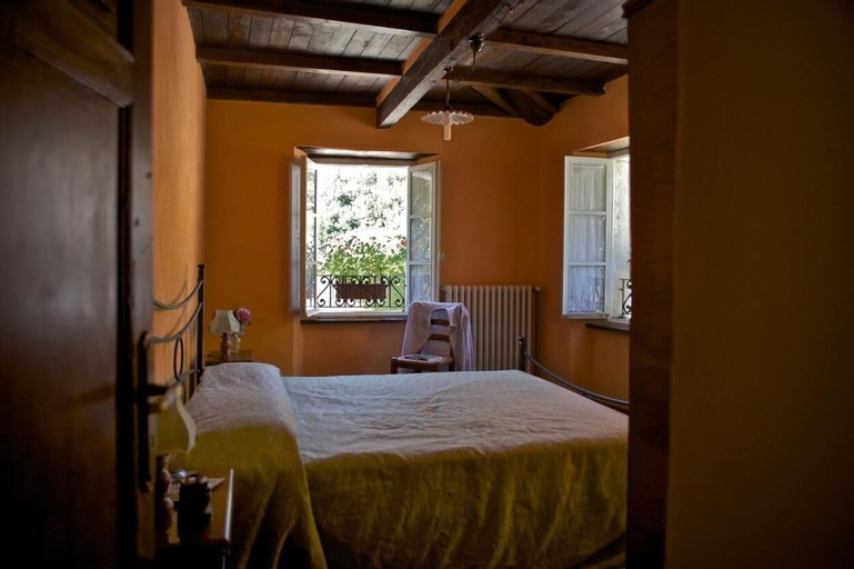 Bedroom 5, Antico Borgo Isola Santa, Lucca