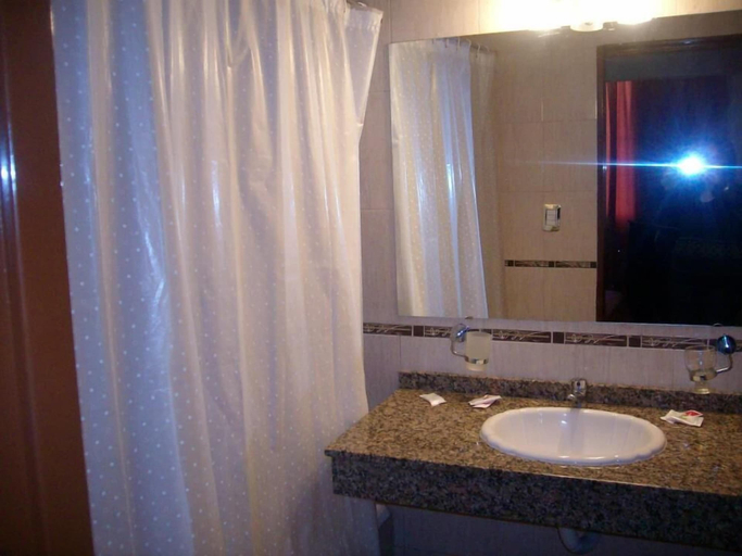Bathroom, San Remo Resort Hotel, La Costa