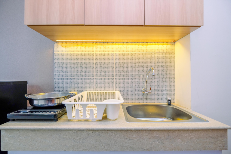 Others 4, Minimalist Studio Room at Evenciio Margonda Apartment By Travelio, Depok