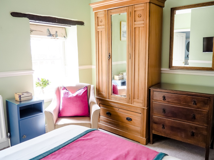Bedroom 2, The Wensleydale Hotel, North Yorkshire