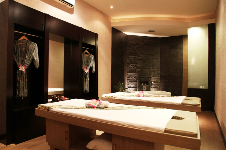 Bathroom 5, Java Paragon Hotel and Residences, Surabaya
