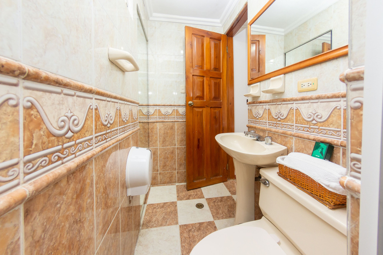 Bathroom 3, Hotel Ayenda Casa Cano 1805, Cartagena de Indias