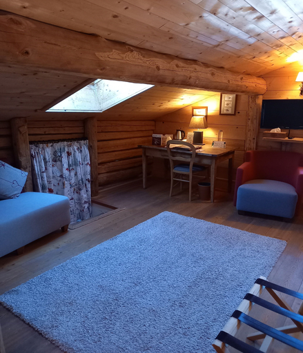 Bedroom 3, La Ferme du Chozal, Savoie