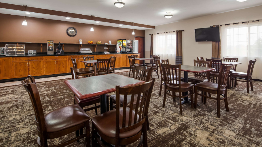 Food & Drinks 5, Best Western Plus Wakeeney Inn & Suites, Trego