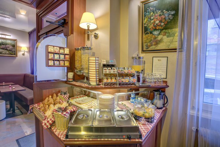 Food & Drinks 5, Vivaldi Hotel, Hauts-de-Seine