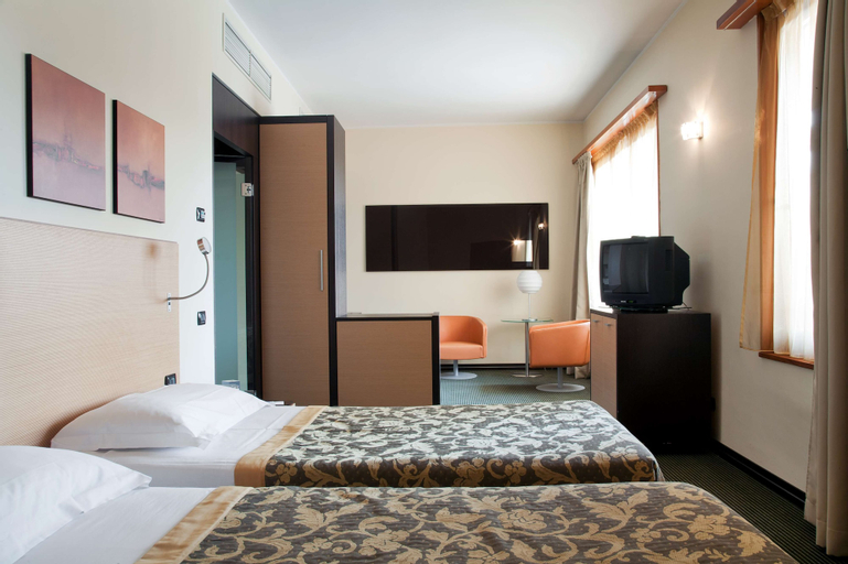 Bedroom 10