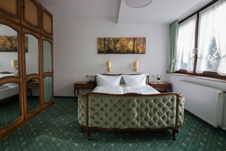 Bedroom 3, Landhaus Sassenhof, Mülheim an der Ruhr