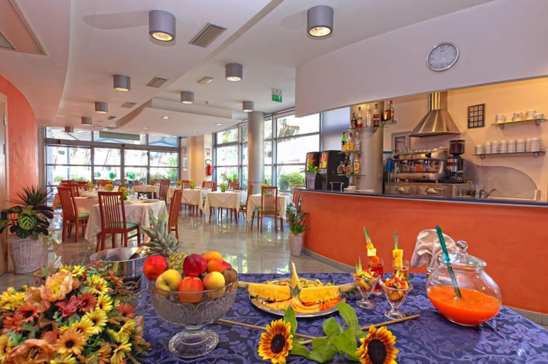 Food & Drinks 5, Hotel Antares, Teramo