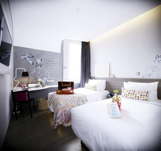 Bedroom 23