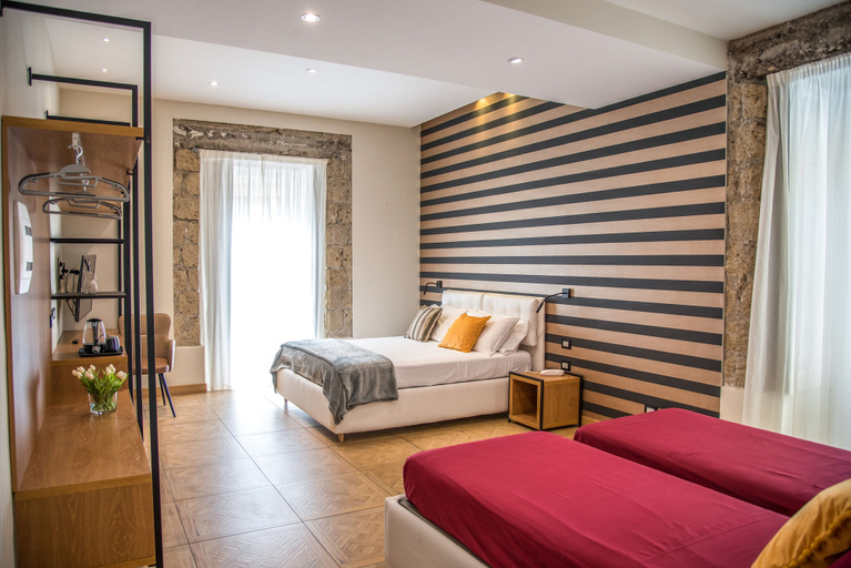 Bedroom 5, Kbirr Charming House, Napoli