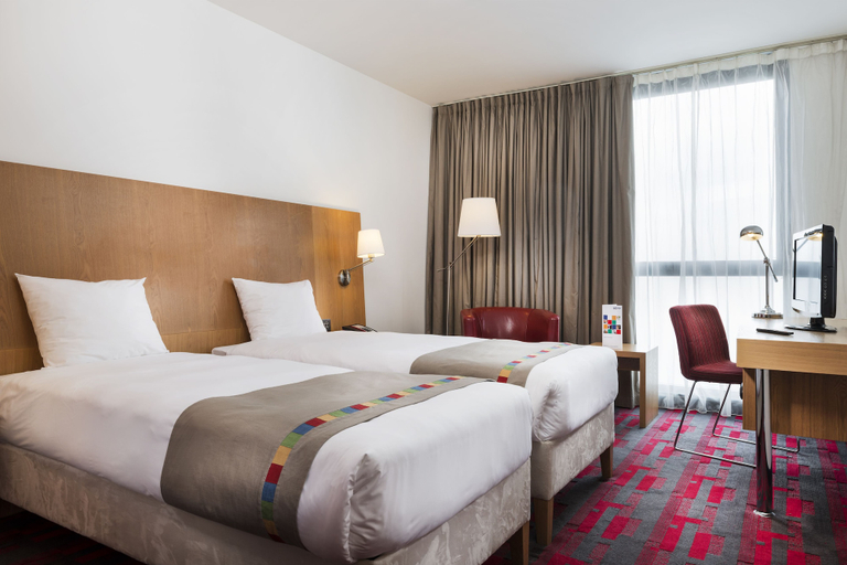 Bedroom 4, Park Inn by Radisson Aberdeen, Aberdeen