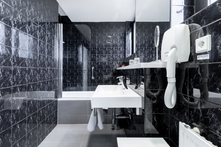 Bathroom 5, Expo Hotel Prague, Praha 7