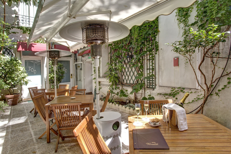 Food & Drinks 5, Vivaldi Hotel, Hauts-de-Seine