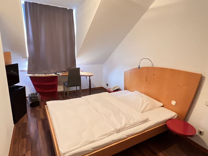 Bedroom 4, Hotel Mainstreet, Offenbach
