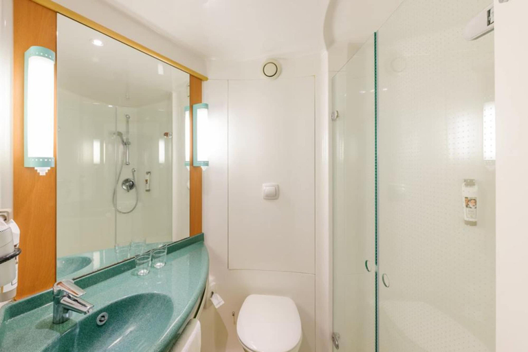 Bathroom 5, ibis Berlin Dreilinden, Potsdam-Mittelmark
