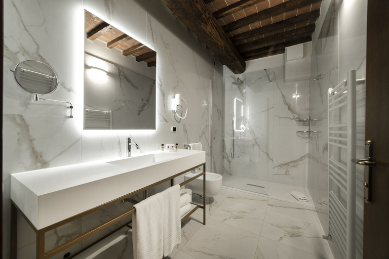 Bathroom 5, Relais Della Rovere, Siena