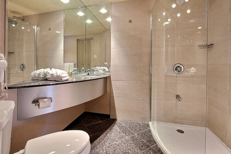 Bathroom 4, Hotel Classique, Communauté-Urbaine-de-Québec