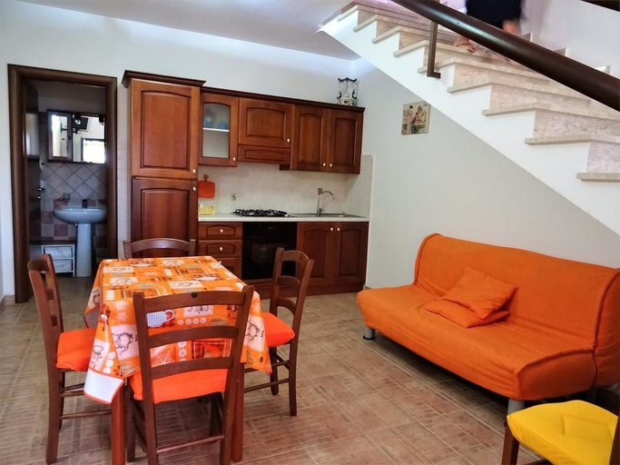 Others 5, Agriturismo La Lestra, Latina