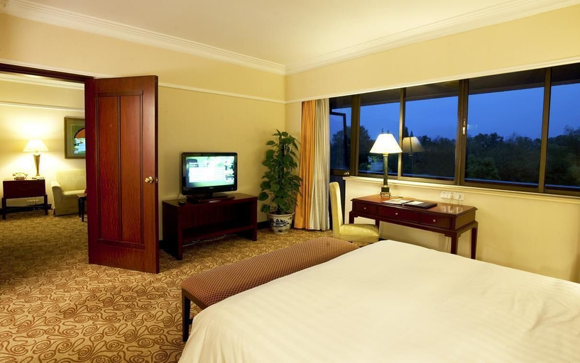 Bedroom 2, Cypress Hotel Jin Jiang Shanghai, Shanghai