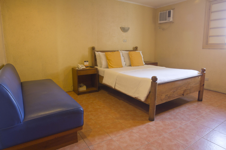 Bedroom 12