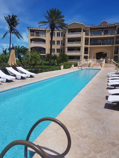 Sport & Beauty 2, The Somerset on Grace Bay