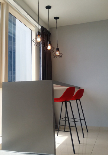 Others 5, Pinnacle Suites, Petaling Jaya
